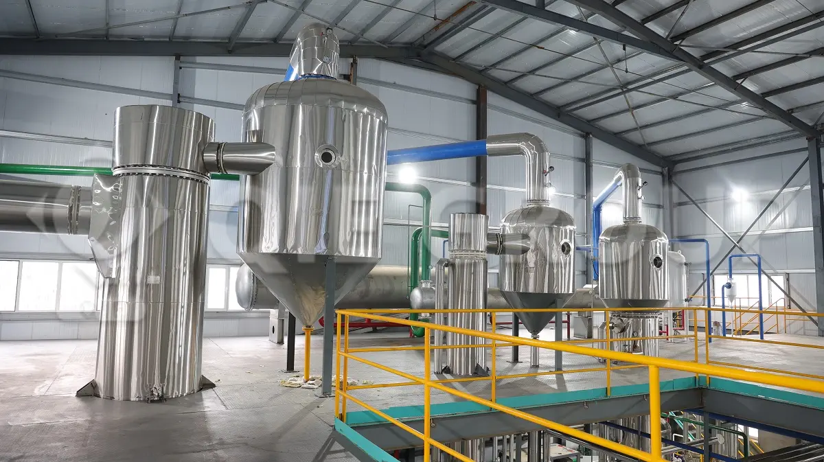 معدات تكرير الزيوت الصالحة للأكل قيد التشغيل