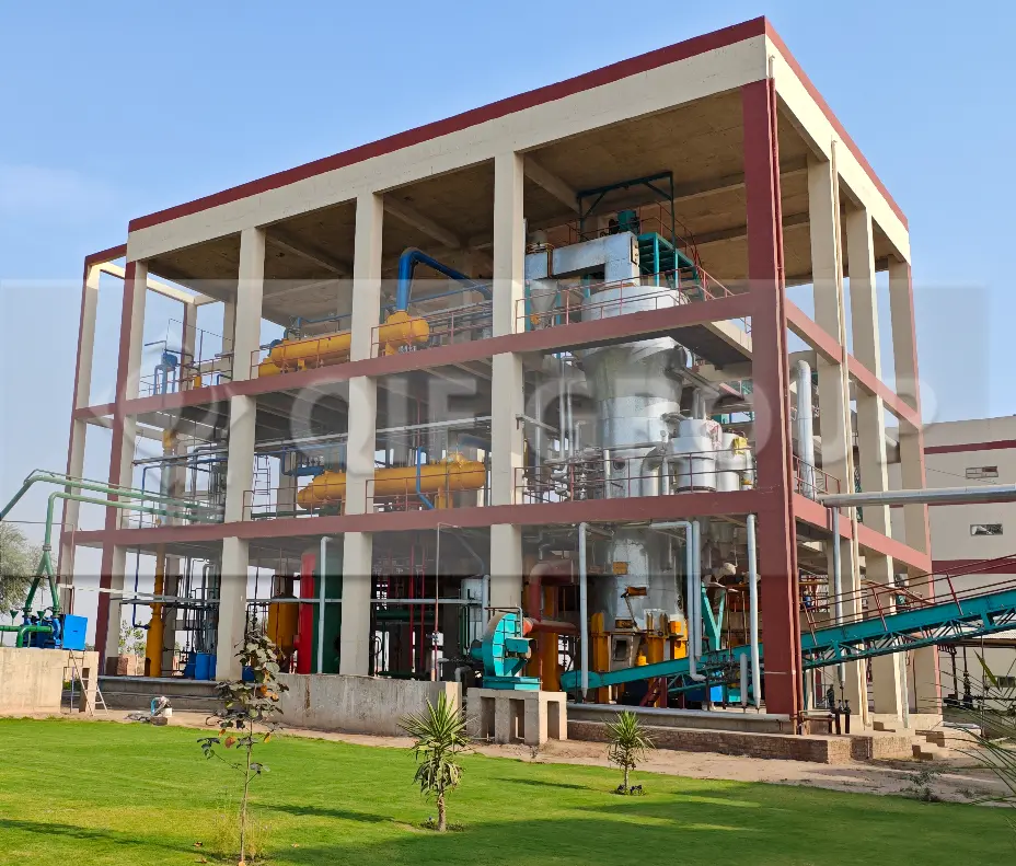 معدات مصنع استخلاص زيت عباد الشمس بالمذيبات لتحقيق استخلاص عالي الكفاءة للزيت.