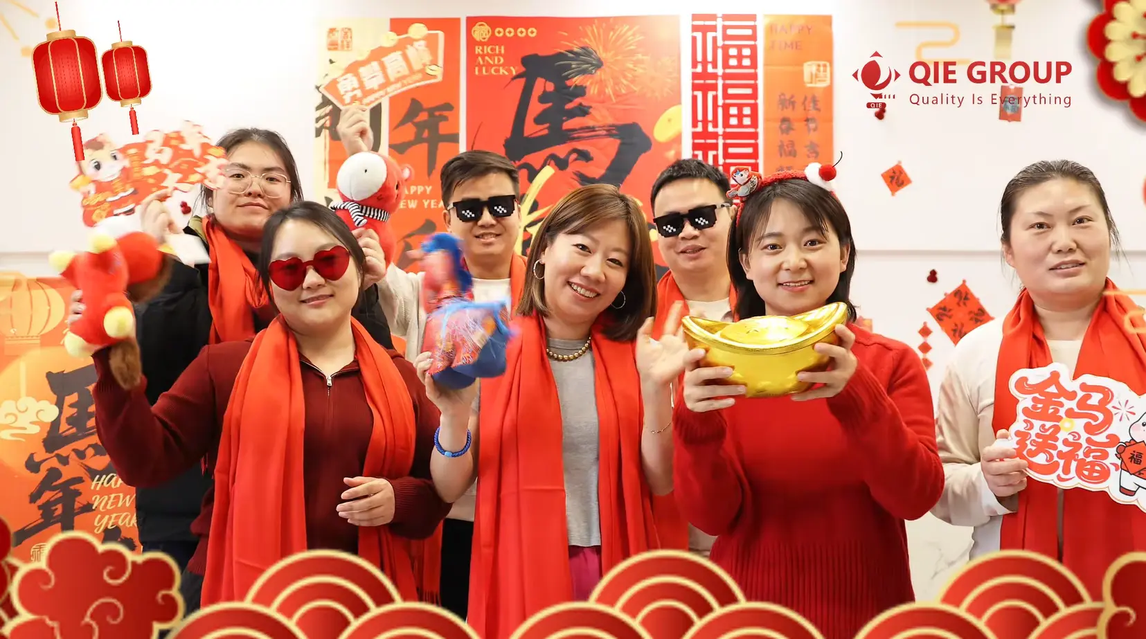 احتفال مجموعة QIE بالعام الجديد يعكس روح الفريق وثقافة الشركة