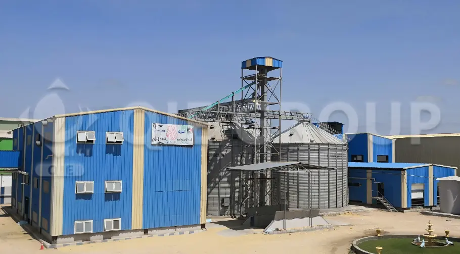 منظر خارجي لمصنع حديث لمعالجة الزيوت الصالحة للأكل تديره مجموعة QIE